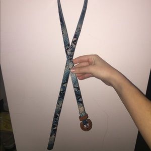 Snakeskin skinny belt